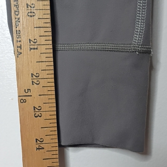 Vuori Daily Legging Size xs Smoke Grey High Rise Drawstring Yoga Athleisure - Picture 7 of 9